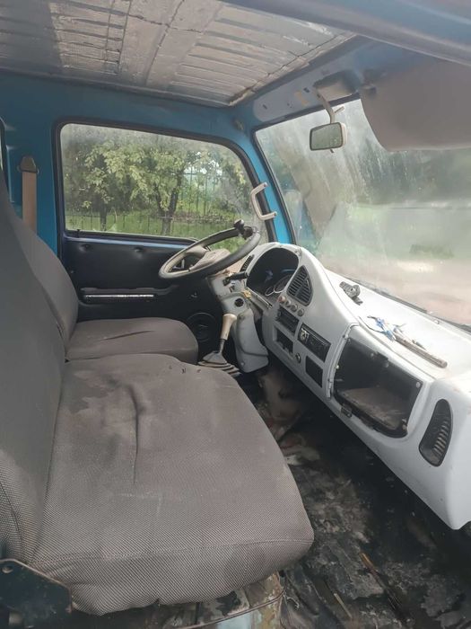 вантажне авто DongFeng2005