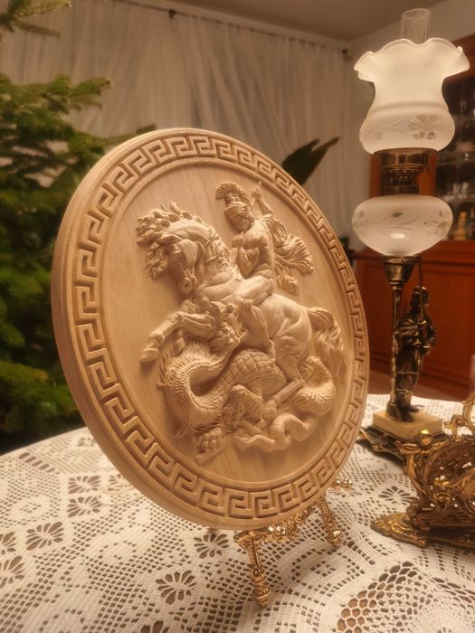 Triumf Wojownika nad Smokiem - Relief , płaskorzeźba