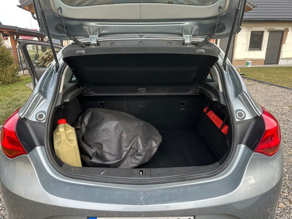 Opel Astra j 2013 1.6 B+Lpg 115 Km