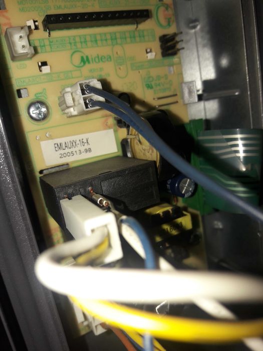 Микроволновка ,Мікрохвильова піч PANASONIC NN-ST34HMZUE