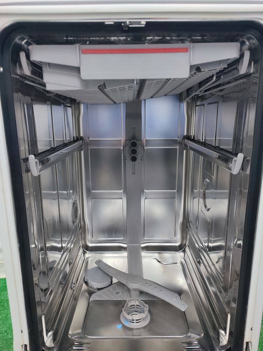 Вбудована посудомийна машина Bosch SuperSilence Serie 6 вузька 45см