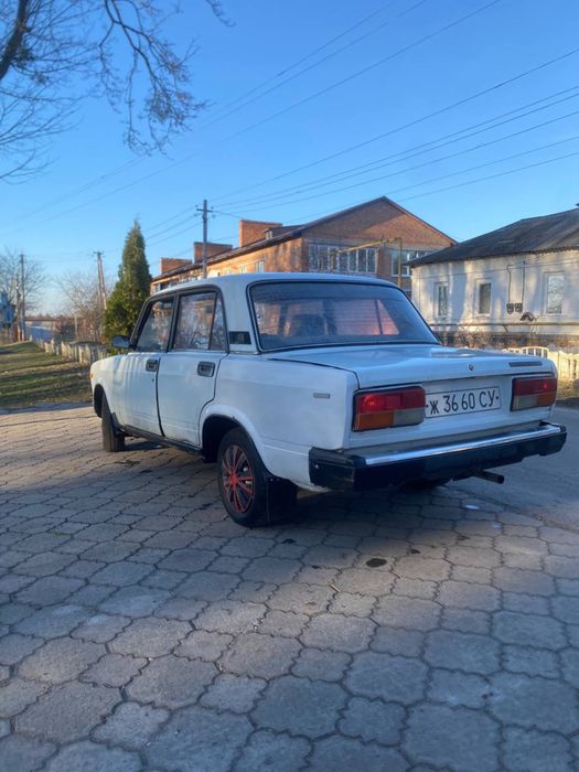 Продам авто ваз 2107