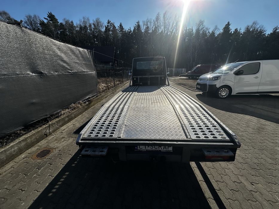 Autolaweta Iveco Daily 180km 21r 3.5T hak