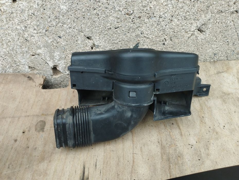 Корпус воздушного фильтра Passat B6 B7 Golf CC