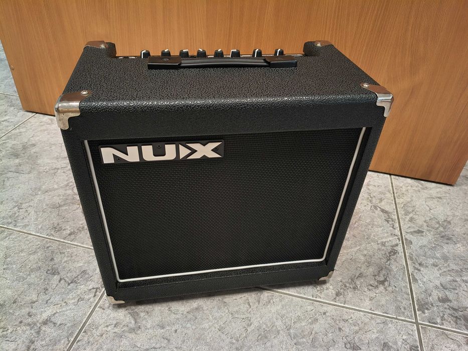 Wzmacniacz gitarowy / piecyk NUX Mighty 15SE