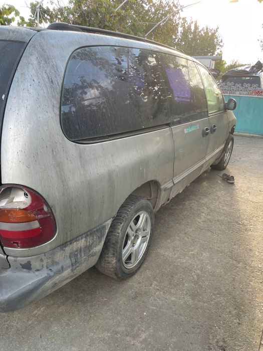 Разборка Chrysler Voyager III 2.5 TD