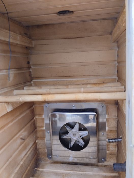 Коптільня холодного і гарячого копчення