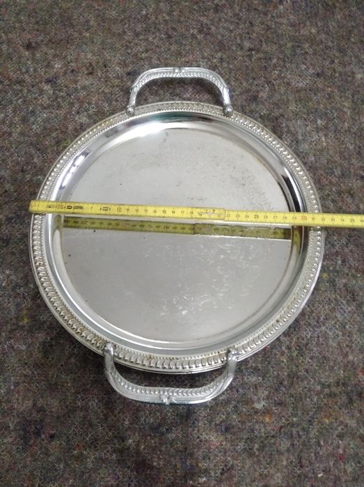 Bandeja metálica