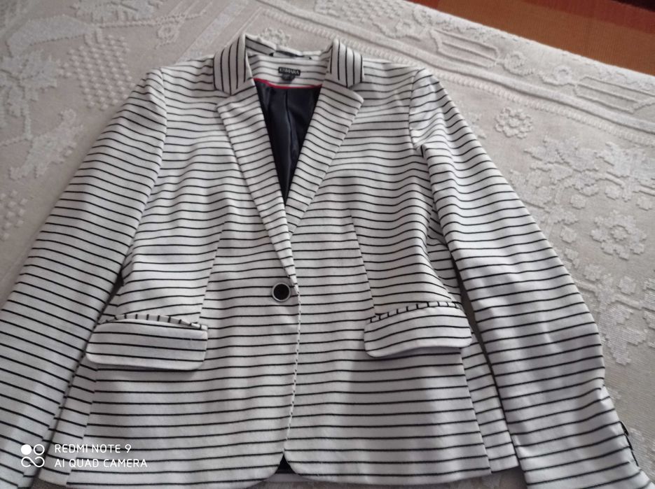 Casacos de senhora em optimo estado,Dois casacos/blazer.