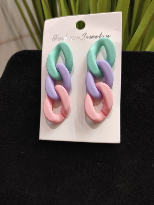 Kolczyki akrylowe łańcuch