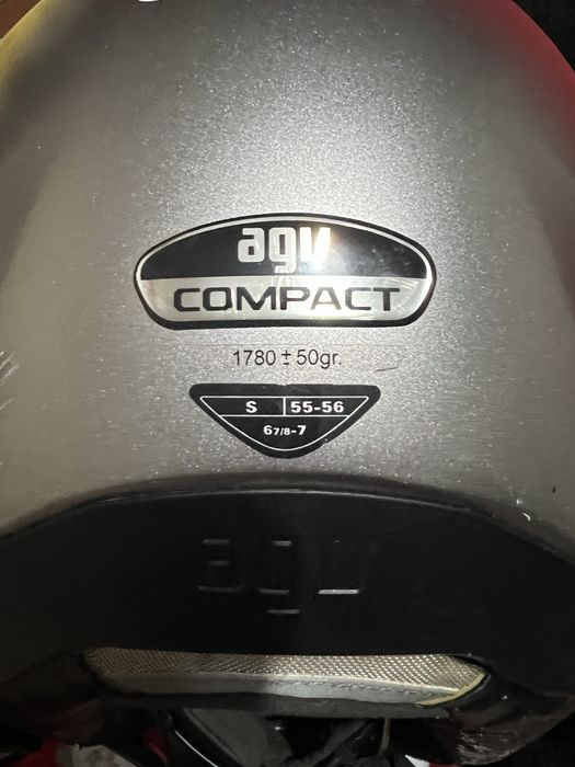 Capacete Modular AGV Compact + Suporte de intercomunicador Incluído