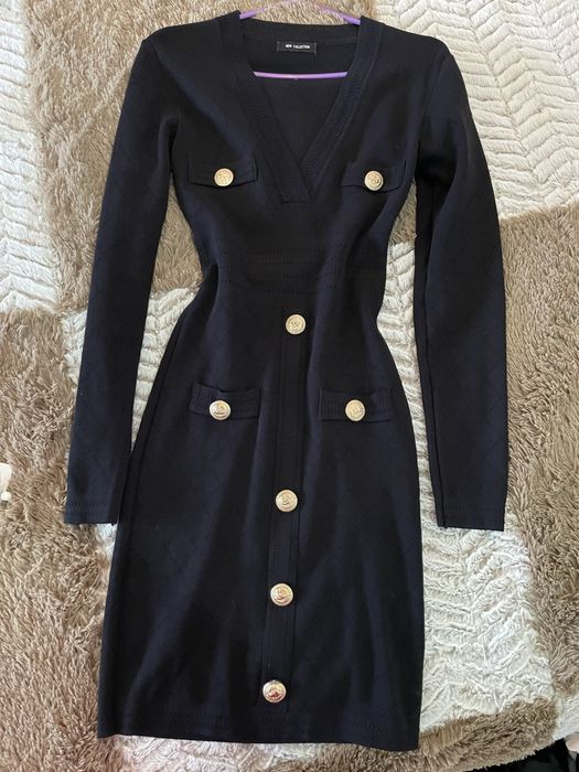 Сукні, коктельні, повсякденні, гортай карусель