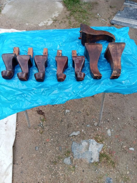 Vendo pés para moveis antigos