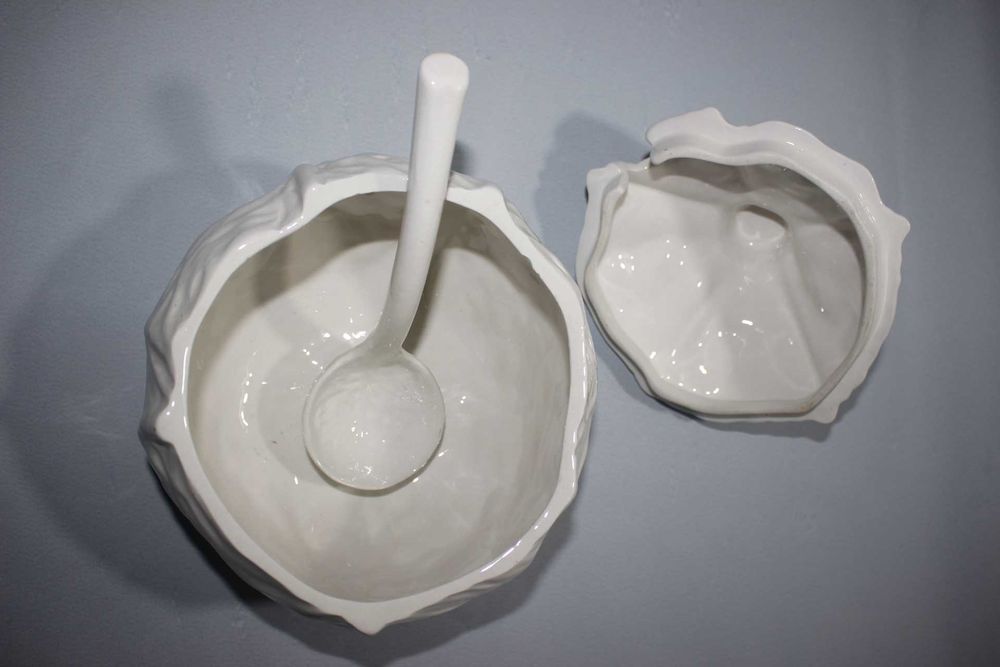 Terrina Couve repolho - c/ Concha - Loiça branca - Secla