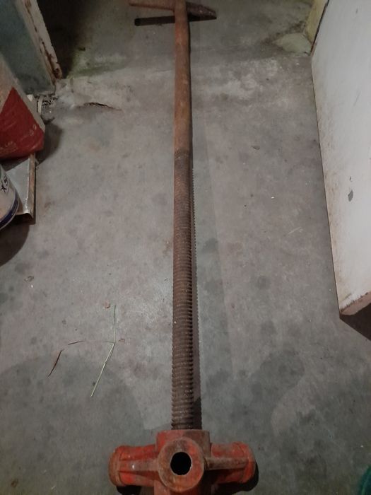 Prença  para lagar  fixo ou móvel