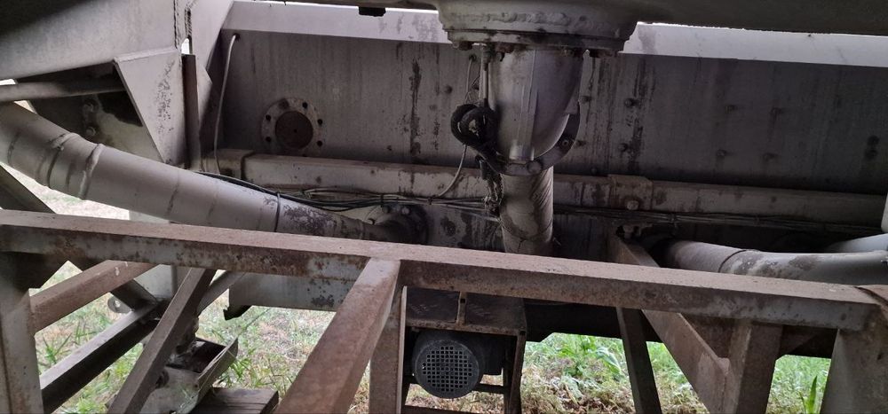 Продам автоцистерну бензовоз/масловоз Hendricks Goch