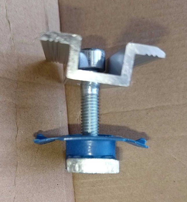 Крепление для солнечных панелей кріплення для панелей батарей прижим