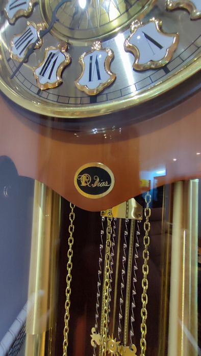 Móvel Relógio Pêndulo