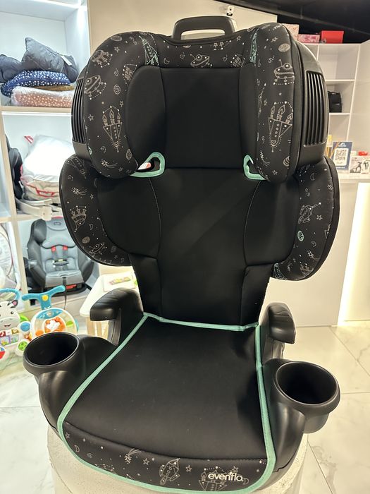 Автокрісло Evenflo Go Time від 4 до 12 років