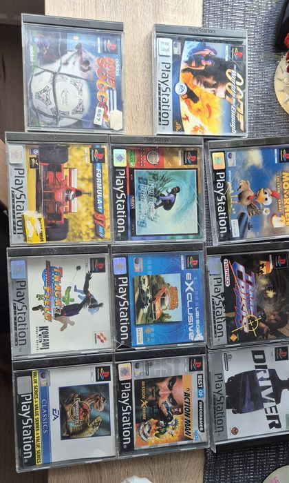 Gry psx stan płyt i pudełek rozny