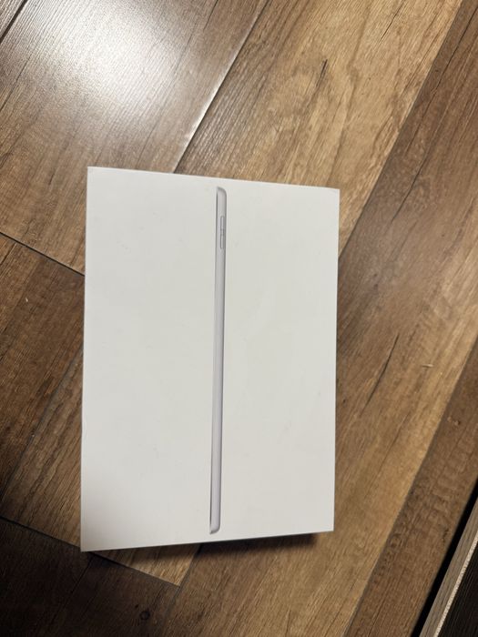 Продам Ipad 10.2 9поколения