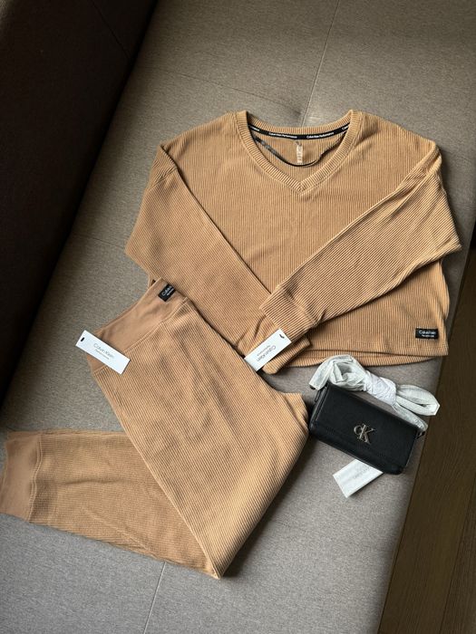 Костюм Calvin Klein