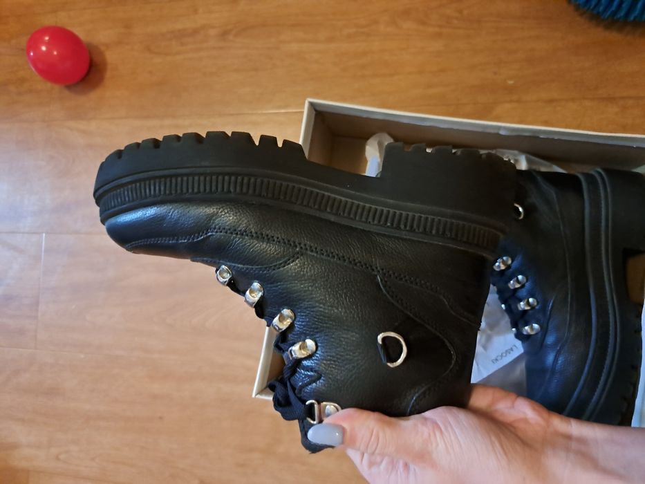 Sprzedam botki Lasocki