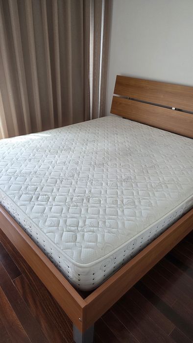 Vendo cama de casal como nova