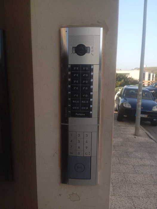 Vídeoporteiro Prédio e Condomínio Bticino, Fermax Benfica (Lisboa)