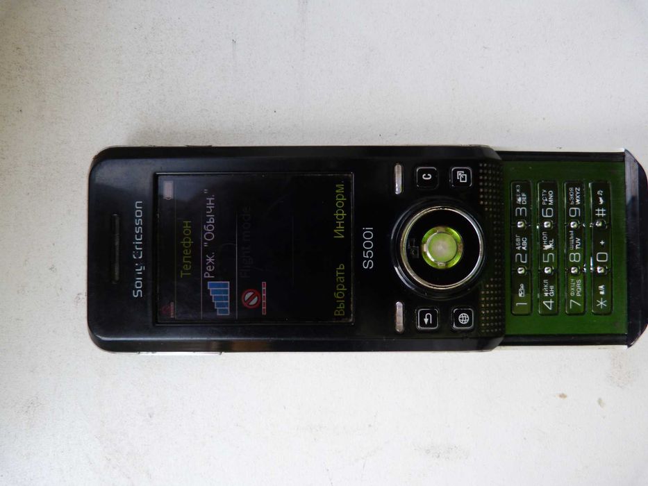 Телефон Sony Ericsson S500i