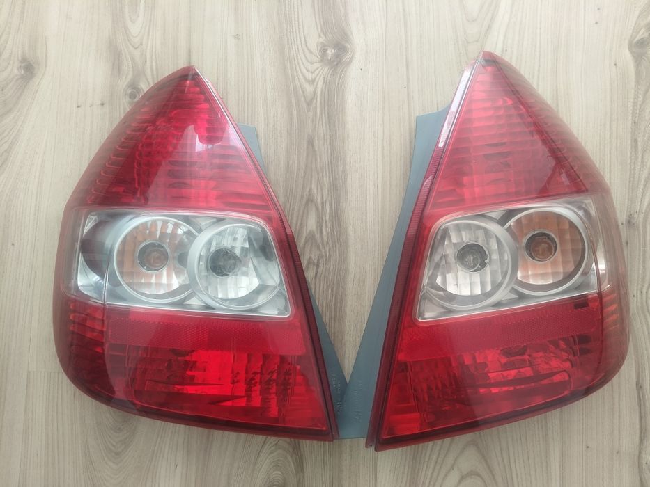Lampy tylne tył komplet honda jazz || jak nowe