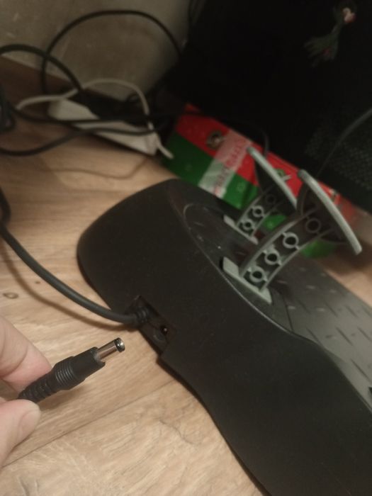 руль Logitech Force Feedback