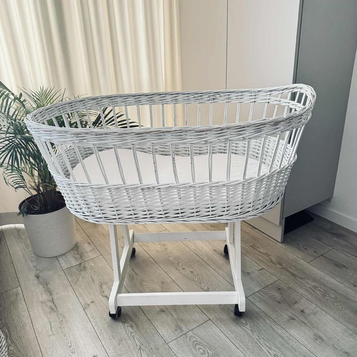 Łóżeczko kosz na kółkach