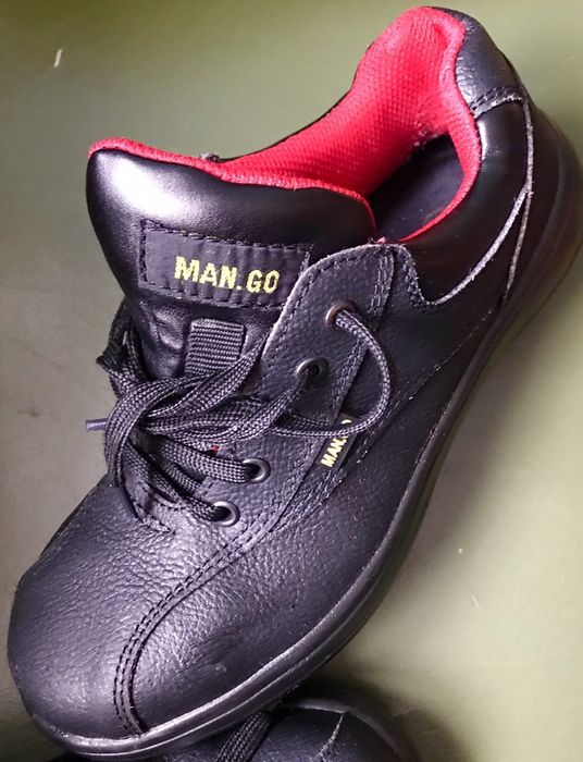 Ботинки кожаные MAN.GO
