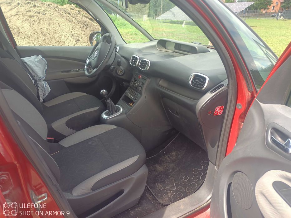 Citroen c3 picasso uszkodzony