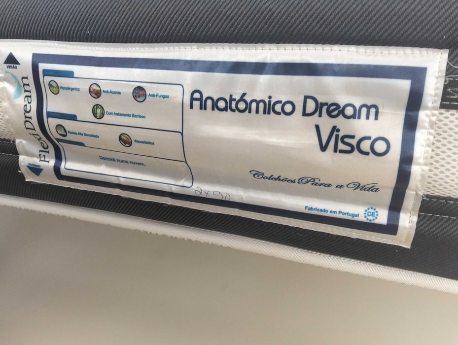 2 Camas IKEA em madeira + 2 colchões visco 90x200