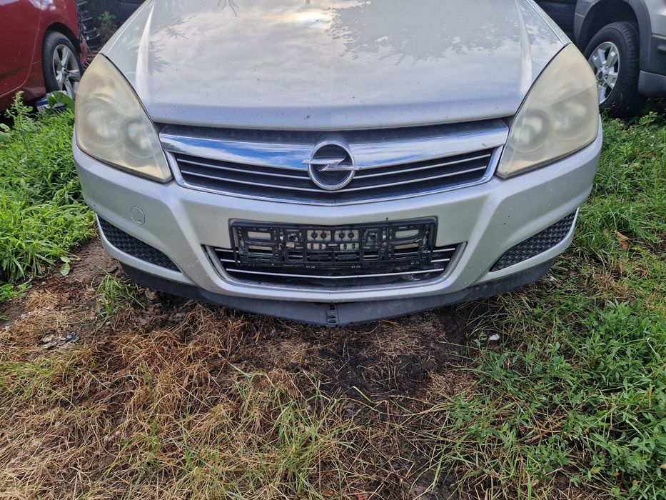 Zderzak przód Opel Astra H III lift lakier Z157