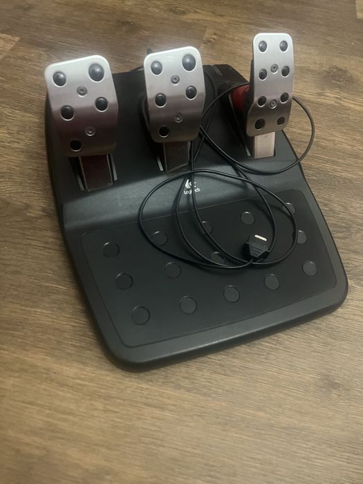 Кермо Logitech g25