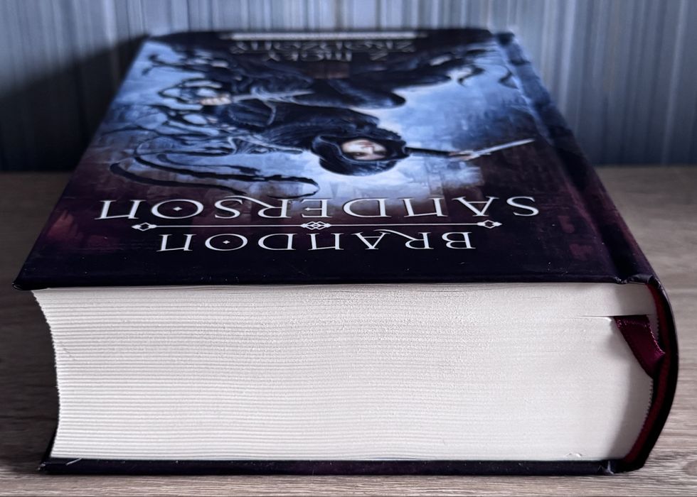 Z mgły zrodzony Brandon Sanderson