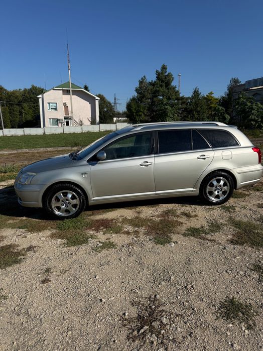 Toyota Avensis T25
