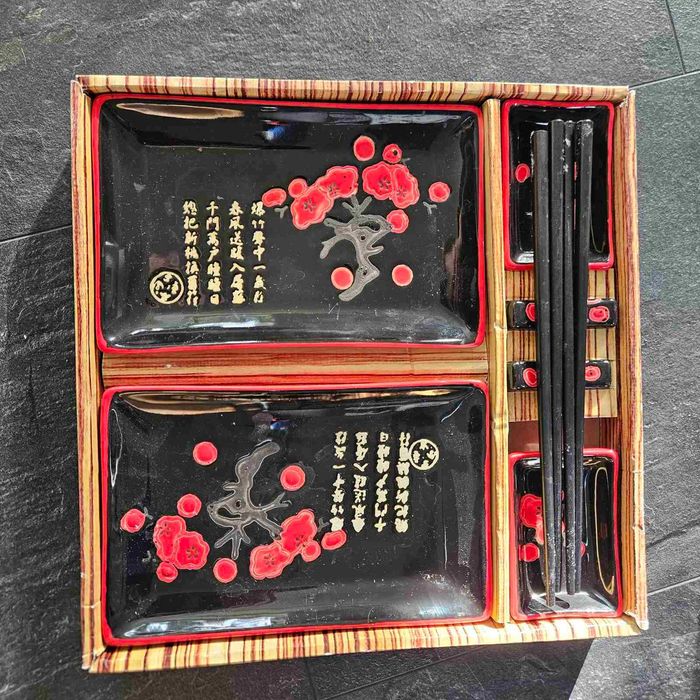 Набор посуды под суши