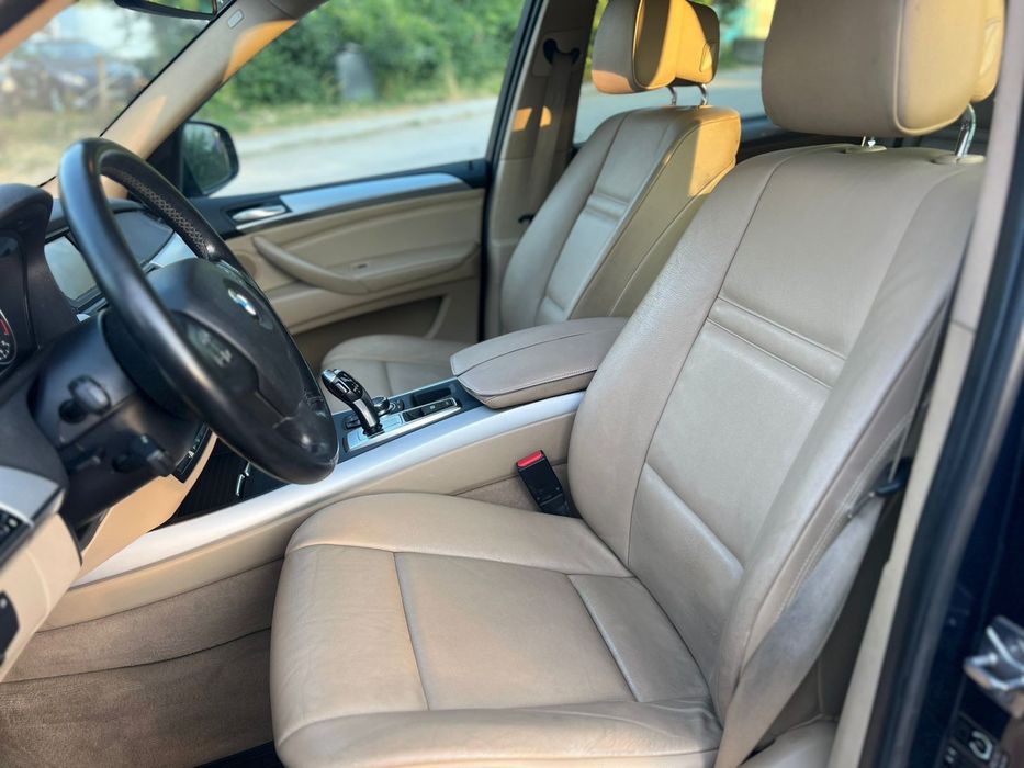 Продам BMW X5 E70 СРОЧНО!