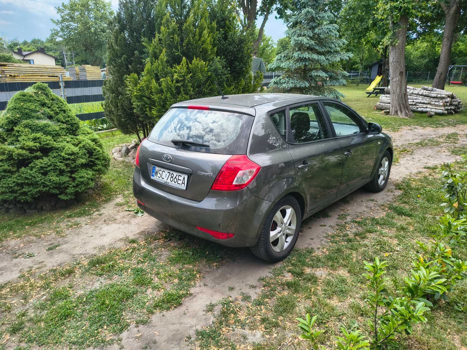 Kia cee'd 1.4 benzyna 2009r