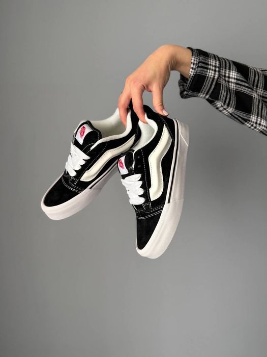 36-45 Vans KNU Skool Black White