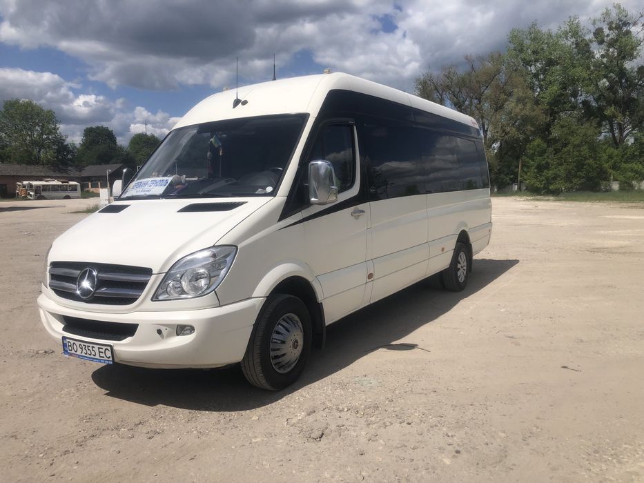 Пасажирські перевезення,автобус