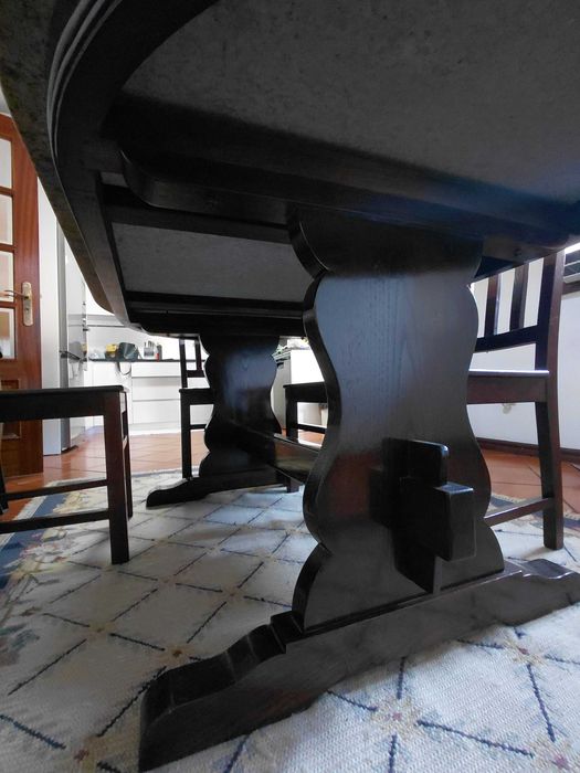 Mesa cozinha com cadeiras