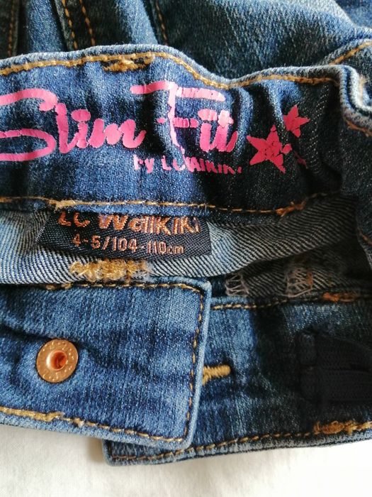Продам джинсы на девочку