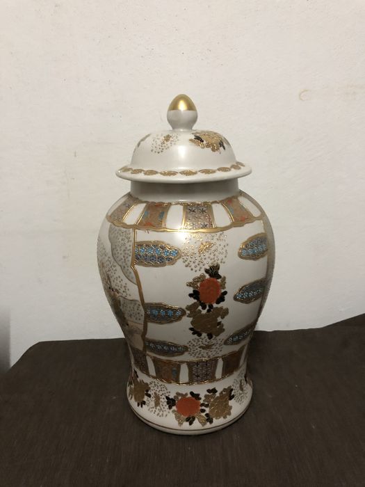 Jarra e pote ceramicos