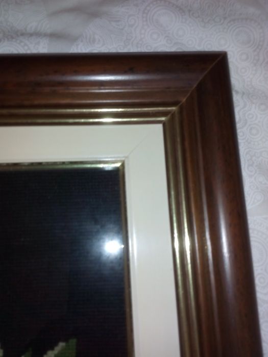 Quadro "Ramo de Rosas" totalmente bordado em ponto de cruz