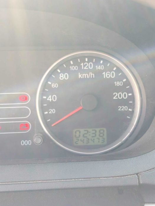 Samochód osobowy uszkodzony